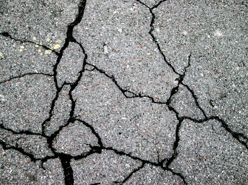Indianapolis Asphalt Cracks Repair