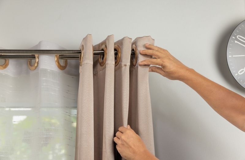 Indianapolis Curtain Installation