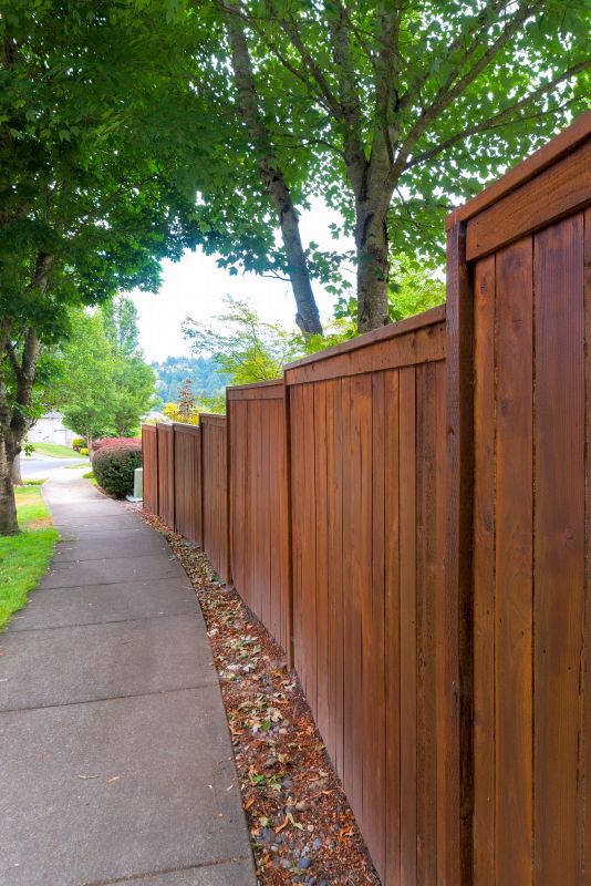 Local Fence Staining in Savage, MN