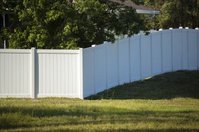 Local Vinyl Fence Installation in Toledo, OH