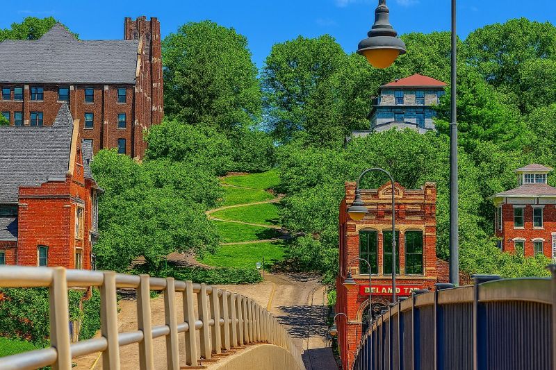 Local Concrete Foundation Repair in Burlington, IA