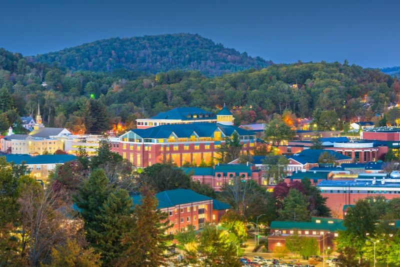 Local Foundation Crack Repair in Boone, NC