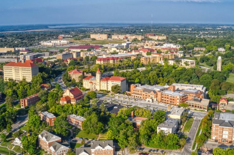 Local Laminate Floor Installation in Lawrence, KS