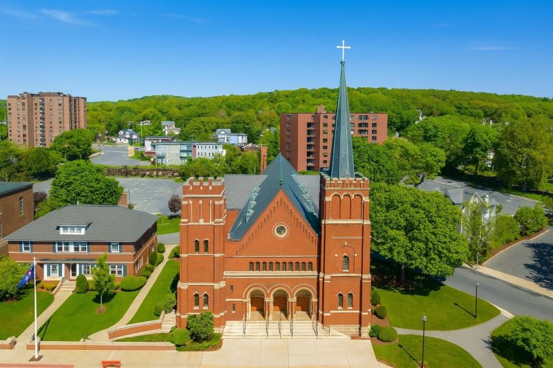 Local Roof Service in Arlington, MA